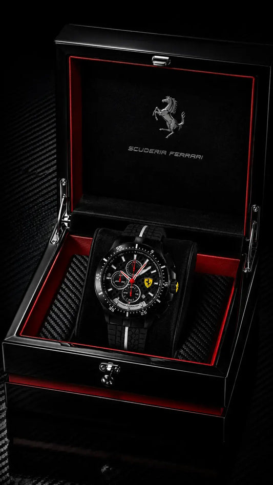 Scuderia Ferrari Corsa Chronograph Tachymeter Watch - Black / White