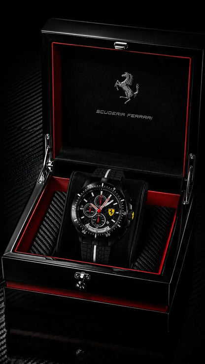 Scuderia Ferrari Corsa Chronograph Tachymeter Watch - Black / White